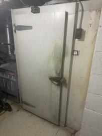 Yonge/Bloor French steakhouse business for sale - thumbnail - 7