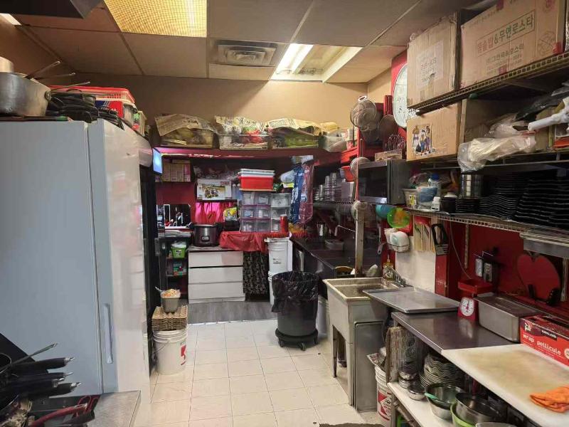 Yonge/Finch restaurant business for sale - 6