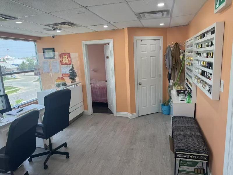 14th/Markham Rd nails shop business for sale - 7