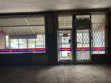  Etobicke shop business for lease - thumbnail - 2