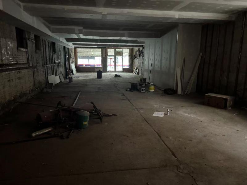  Etobicke shop business for lease - 4
