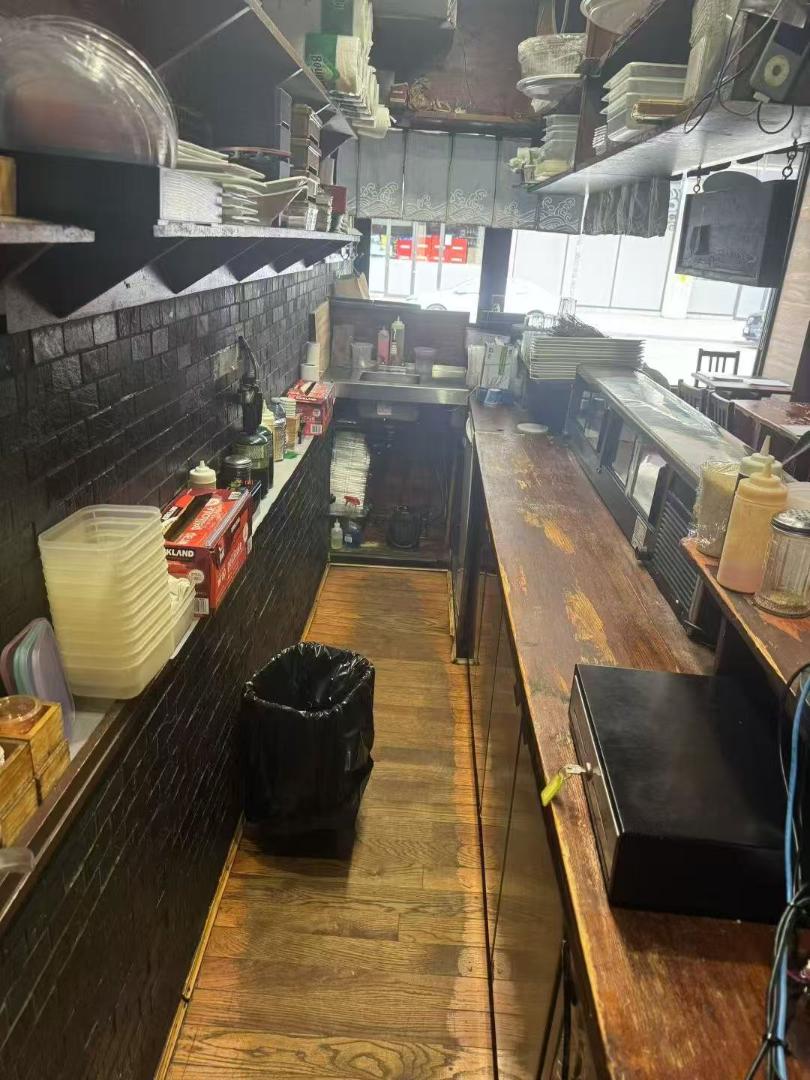 Dundas/Bay Japanese restaurant business for sale - 2