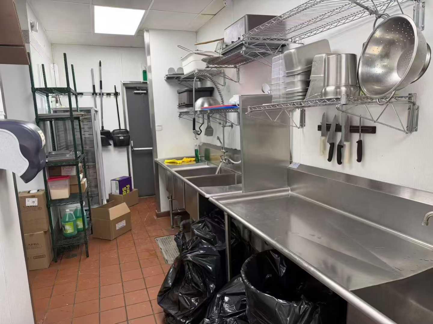 14th/Markham Rd restaurant business for sale - 8