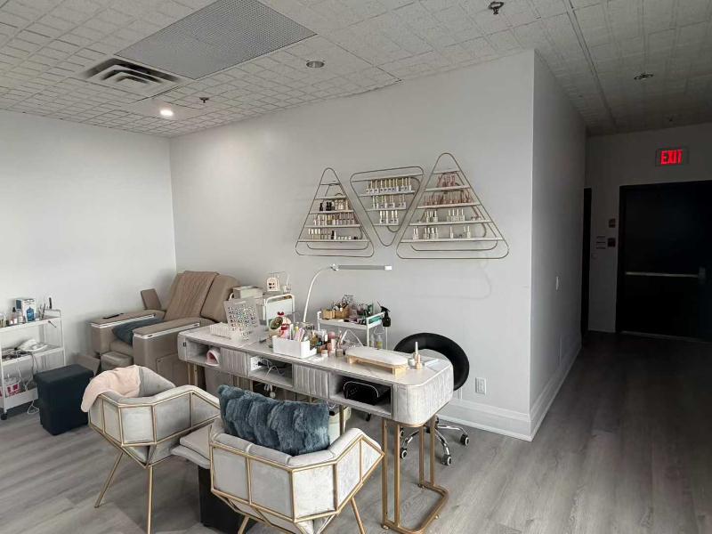 Dundas/Spadina Hair salon for lease - 7