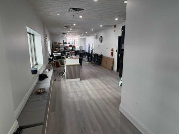 Dundas/Spadina Hair salon for lease - thumbnail - 8