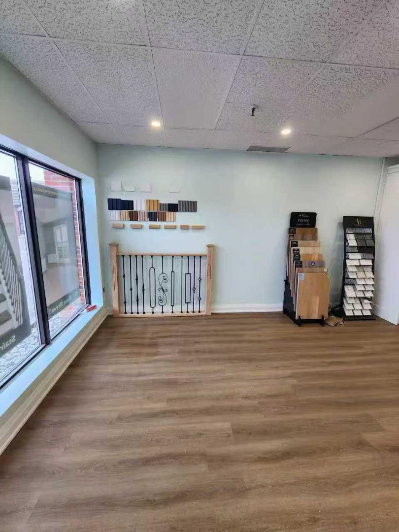 825 Denison St #15 Warehouse sub-lease - 2