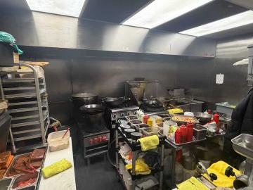 Sheppard/404 hot pot business for sale - thumbnail - 8