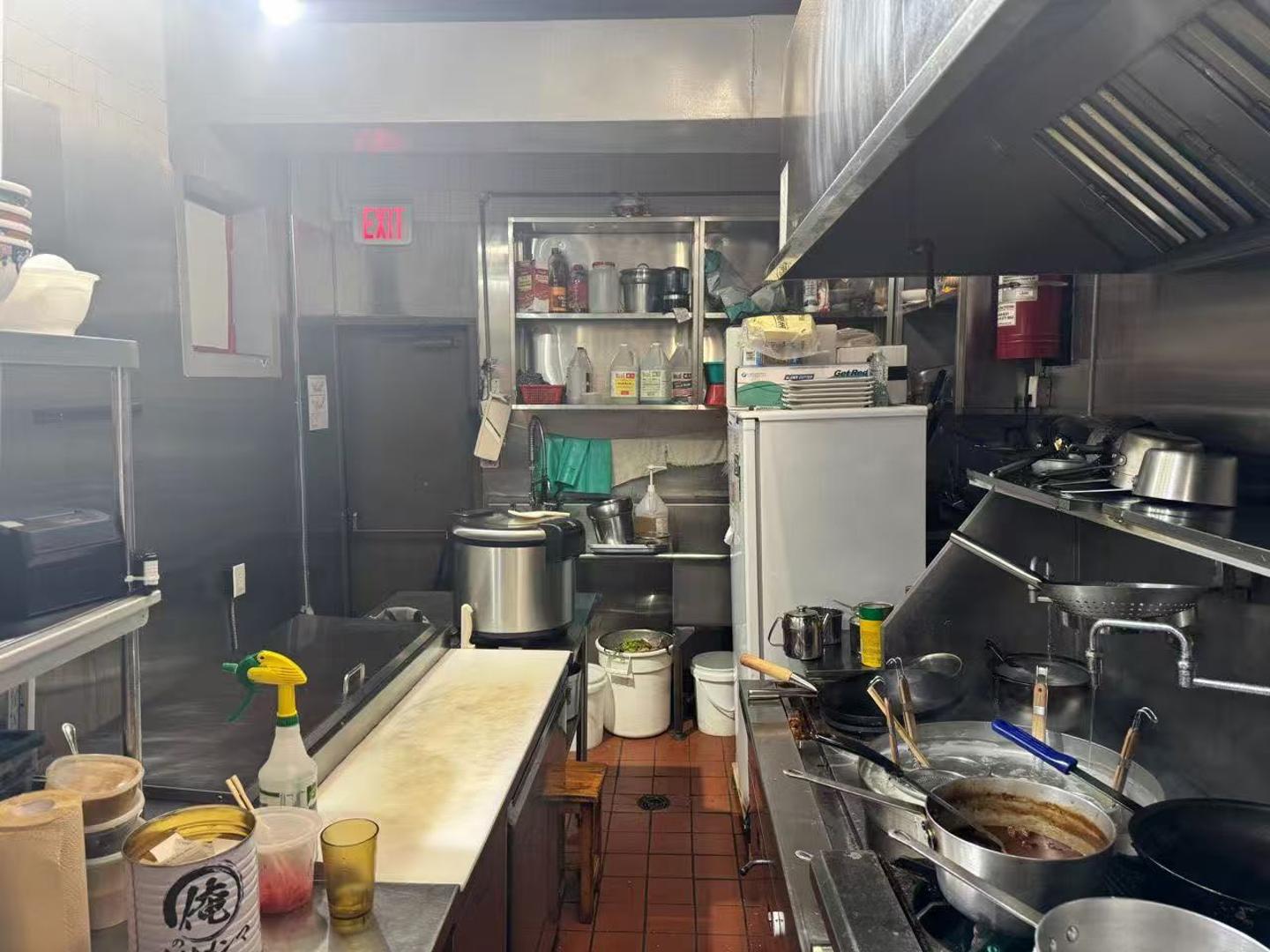 Gerrard St E/Jones Ave restaurant business for sale - 6