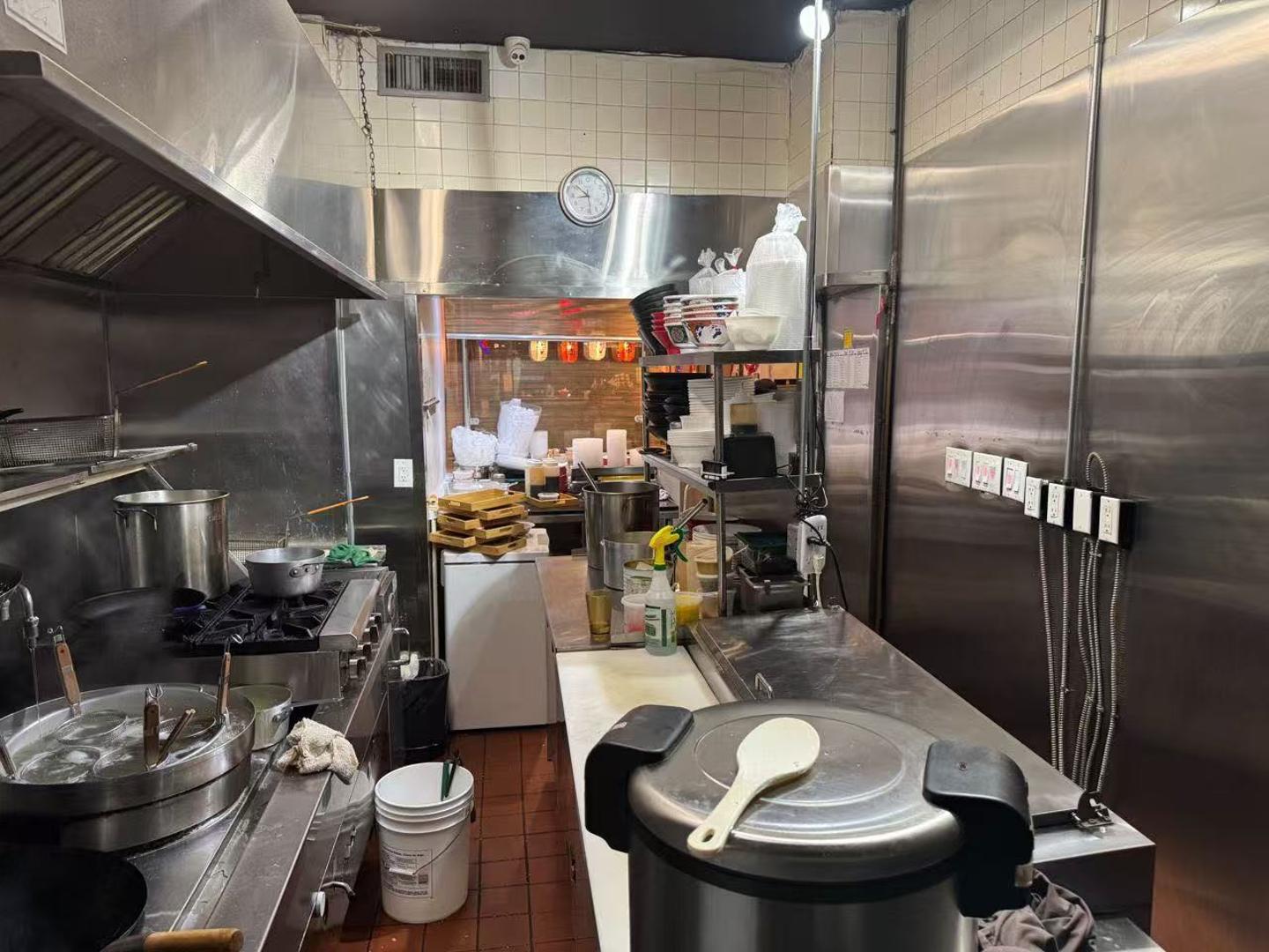 Gerrard St E/Jones Ave restaurant business for sale - 7
