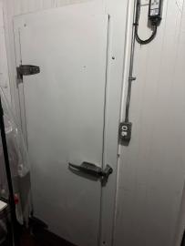 Gerrard St E/Jones Ave restaurant business for sale - thumbnail - 11