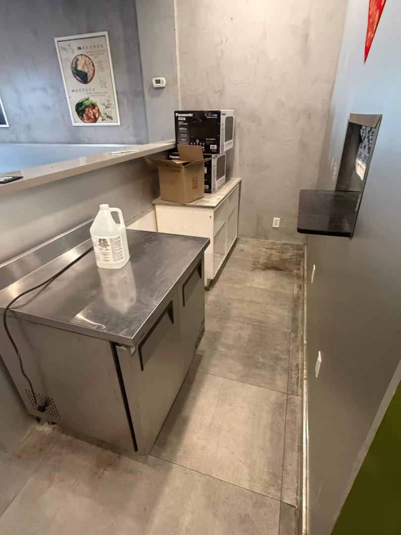 Hwy 7/Kennedy restaurant business for sale - 9