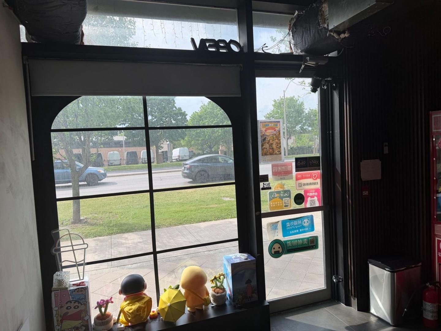 Kennedy/Hwy 7 Milk tea and snack shop property for sale - 3