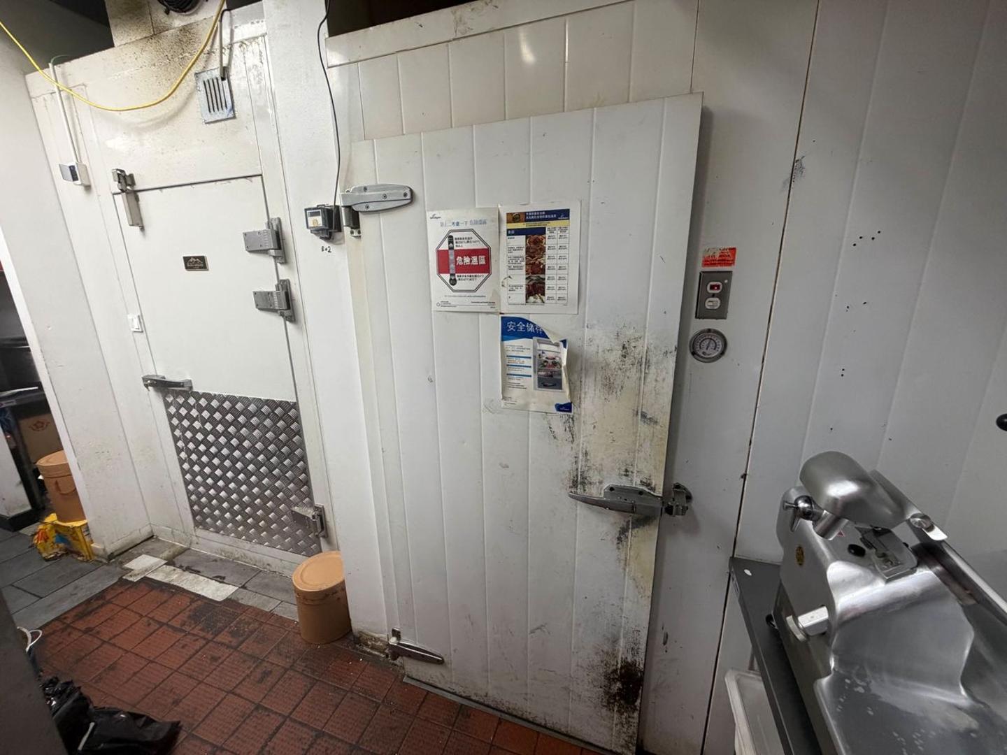 Hwy 7/Kennedy restaurant business for sale - 11