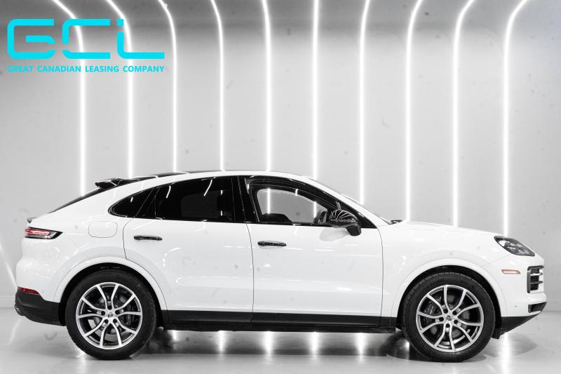 2024 Porsche Cayenne Coupe - thumbnail - 3