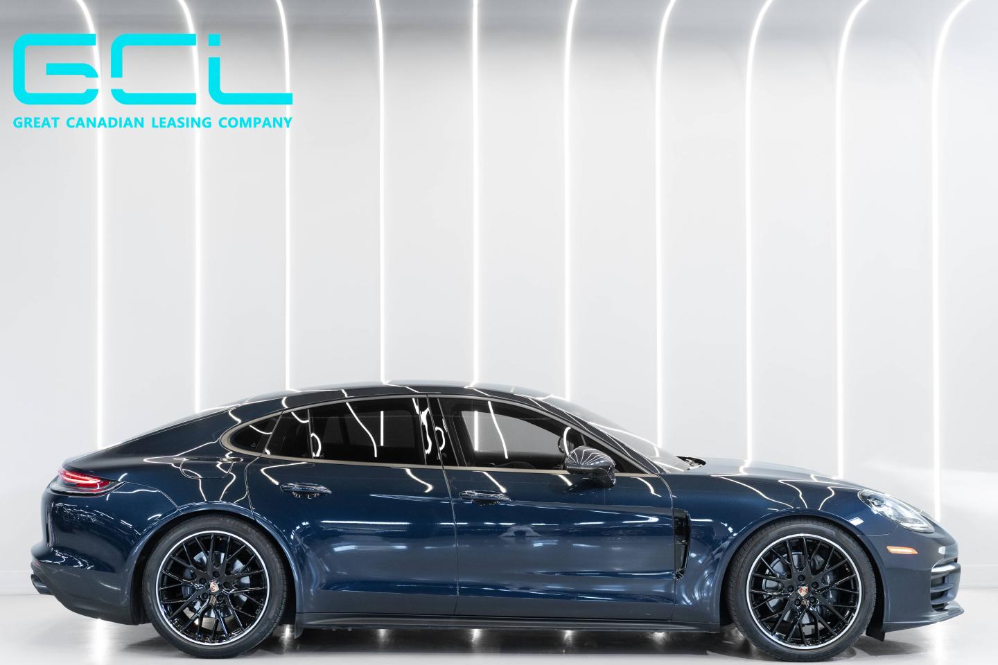 2023 Porsche Panamera 4 - 3