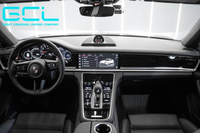2023 Porsche Panamera 4 - thumbnail - 8