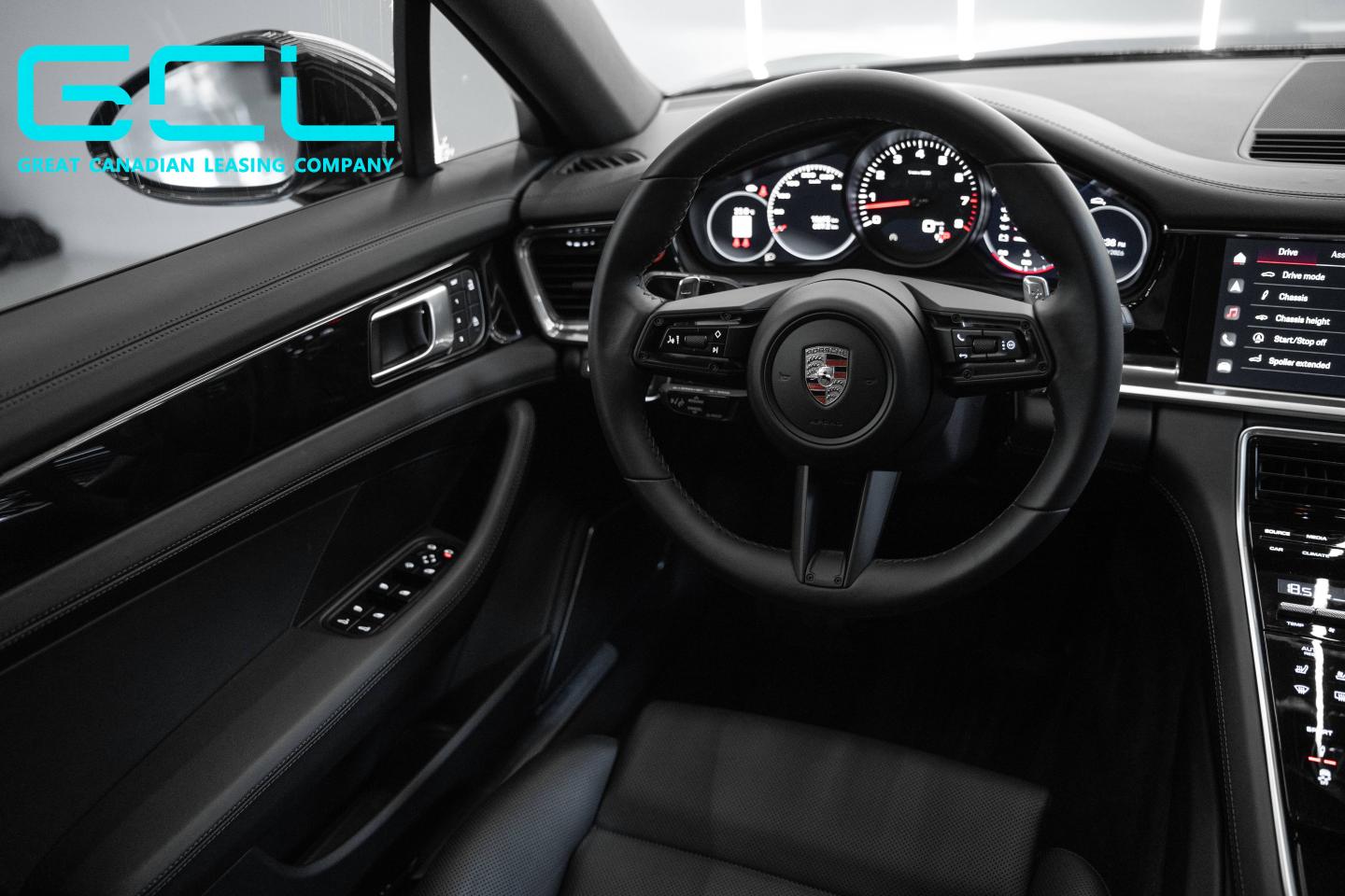 2023 Porsche Panamera 4 - 9