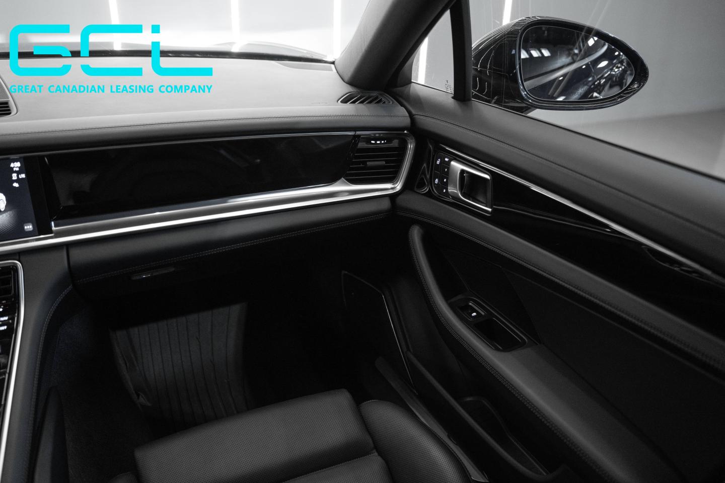 2023 Porsche Panamera 4 - 10