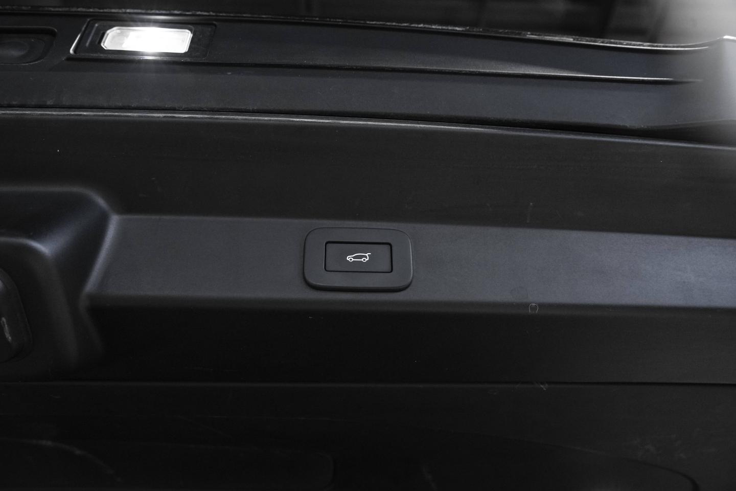 2024 路虎 揽胜 Sport P400 - 16