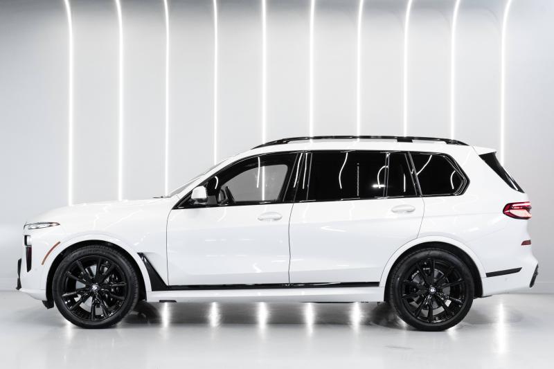 2024 BMW X7 - thumbnail - 7