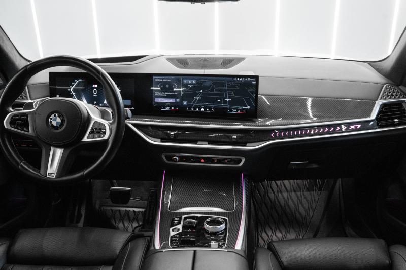 2024 BMW X7 - thumbnail - 8