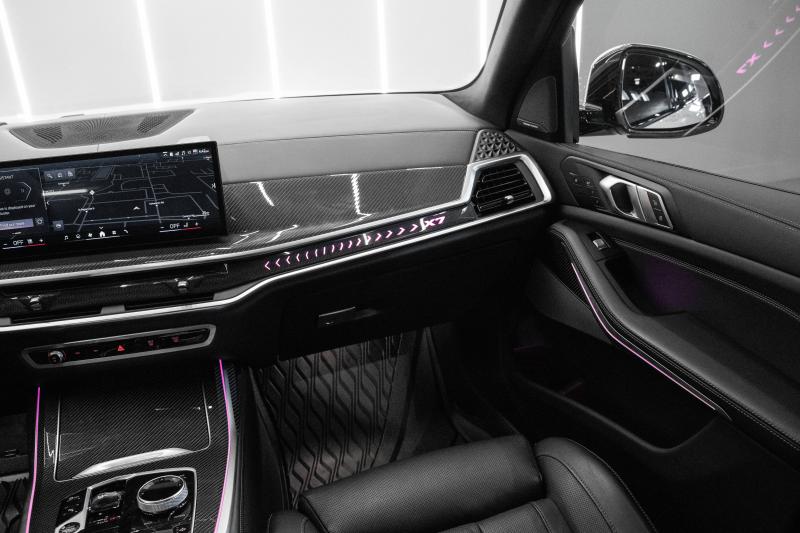 2024 BMW X7 - thumbnail - 10