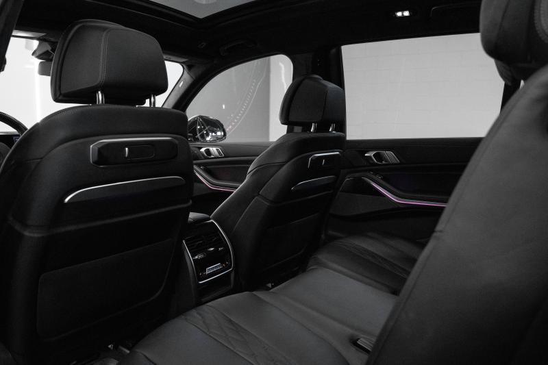 2024 BMW X7 - thumbnail - 14