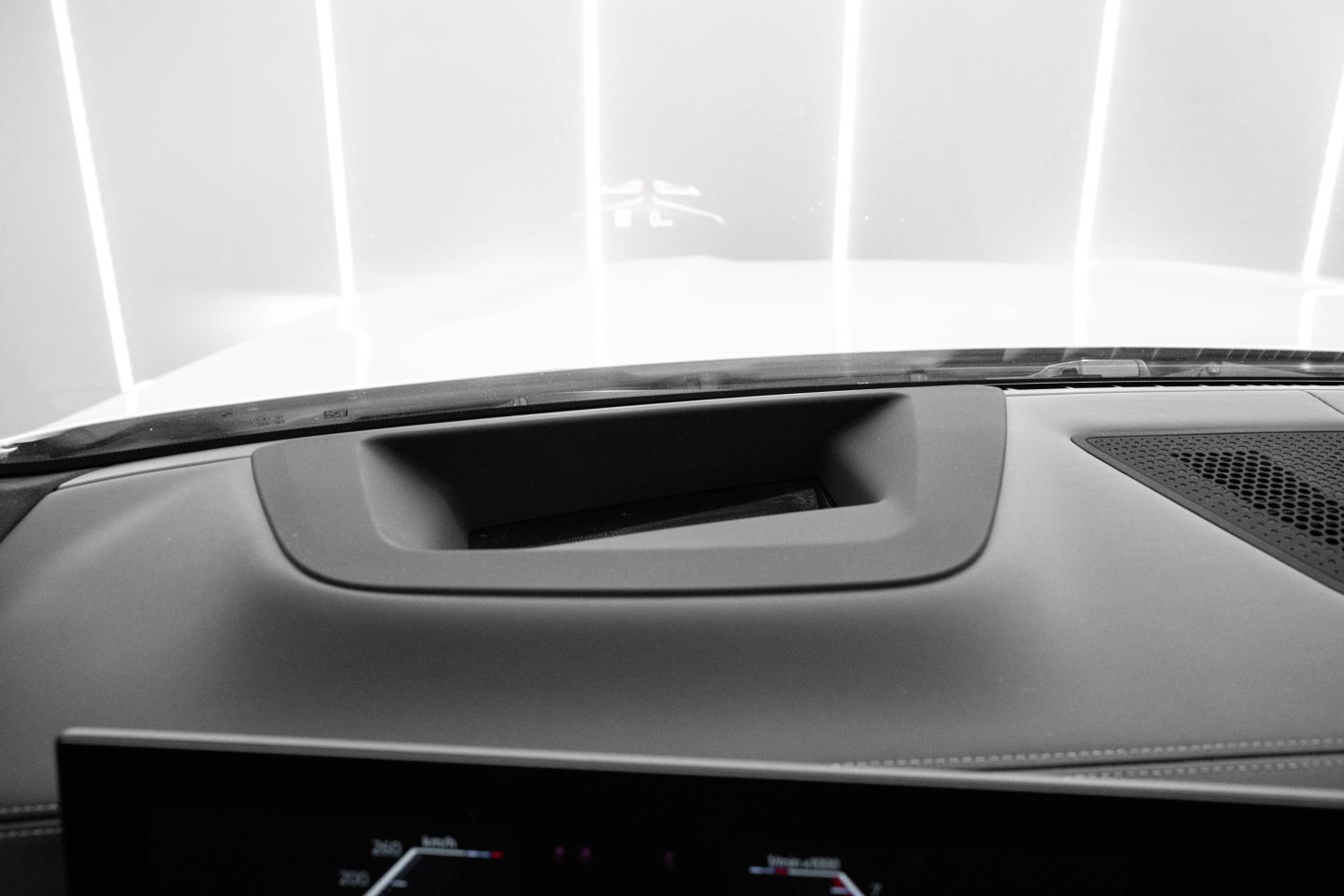 2024 BMW X7 - 23