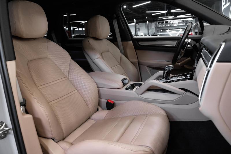 2022 Porsche Cayenne Platinum Edition - thumbnail - 15