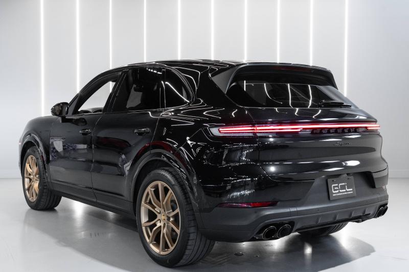 2024 Porsche Cayenne  - thumbnail - 6