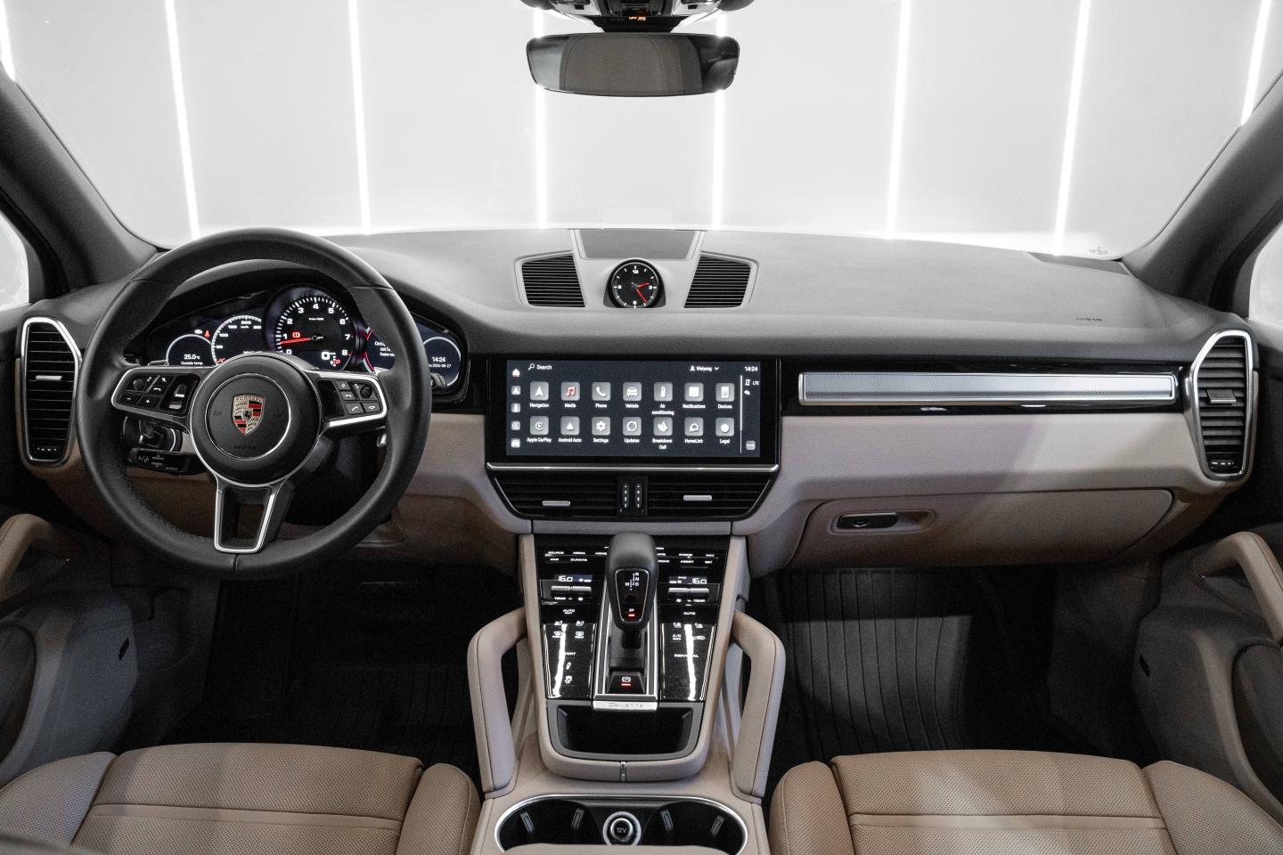 2023 Porsche Cayenne Platinum Edition - 8