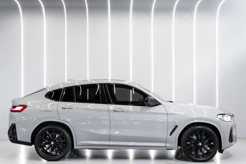 2023 BMW X4 M40i - thumbnail - 3
