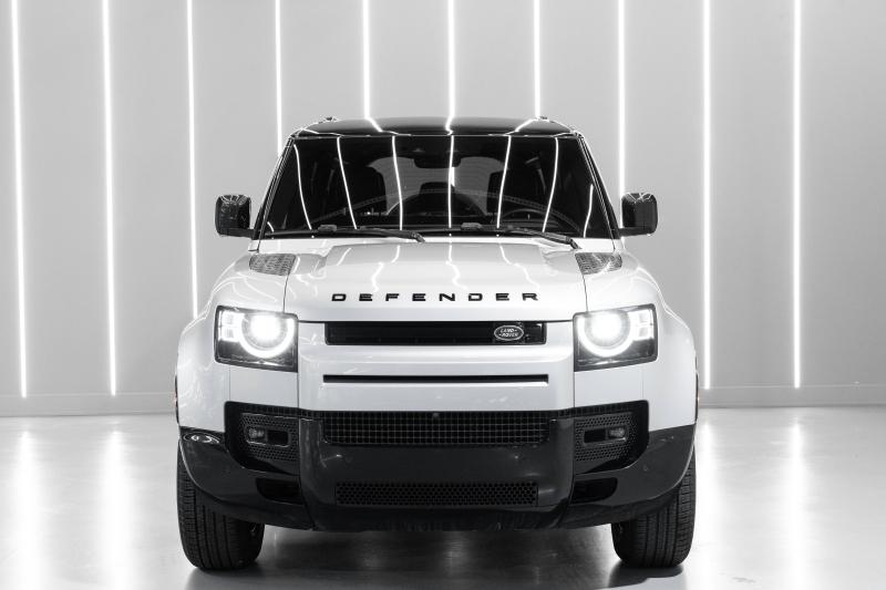 2024 Land Rover Defender 110 P400 X-Dynamic SE - thumbnail - 1