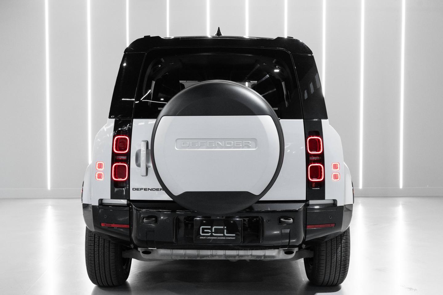 2024 Land Rover Defender 110 P400 X-Dynamic SE - 5