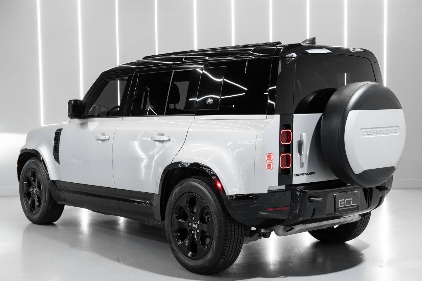 2024 Land Rover Defender 110 P400 X-Dynamic SE - 6