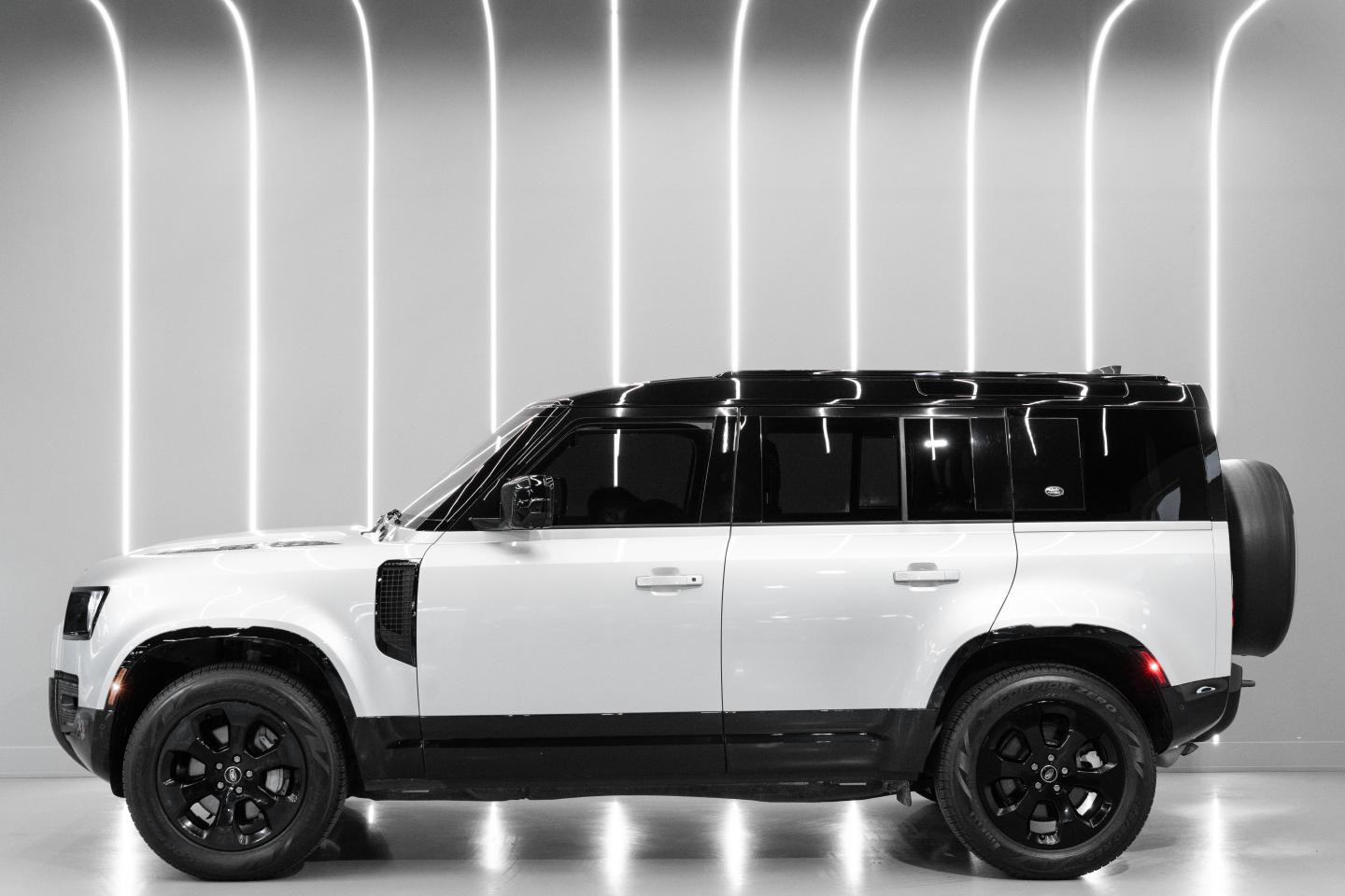 2024 Land Rover Defender 110 P400 X-Dynamic SE - 7