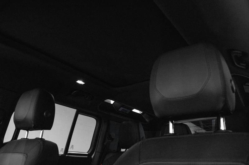 2024 Land Rover Defender 110 P400 X-Dynamic SE - thumbnail - 13
