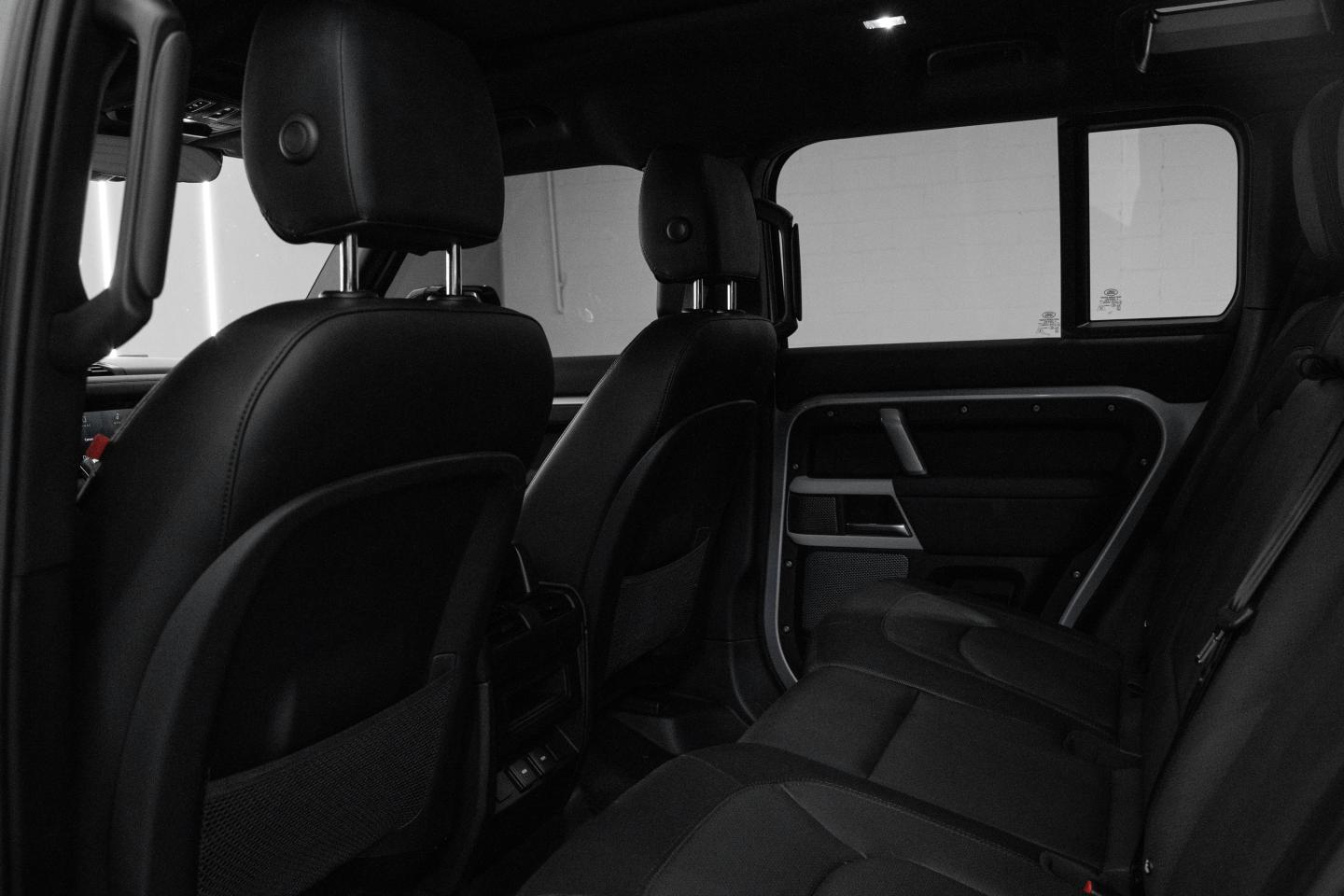 2024 Land Rover Defender 110 P400 X-Dynamic SE - 14