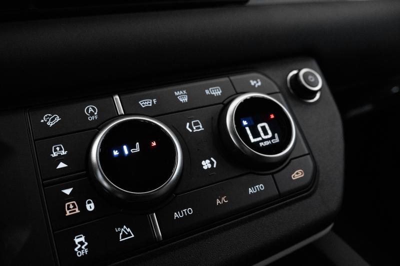 2024 Land Rover Defender 110 P400 X-Dynamic SE - thumbnail - 21