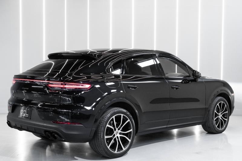 2023 Porsche Cayenne Coupe - thumbnail - 4