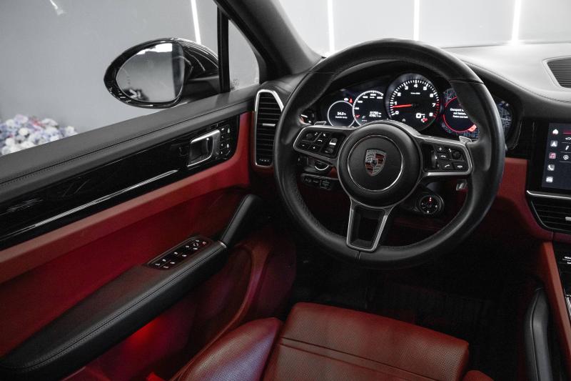 2023 Porsche Cayenne Coupe - thumbnail - 9
