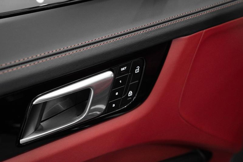 2023 Porsche Cayenne Coupe - thumbnail - 18