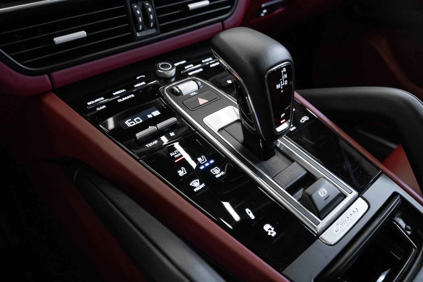 2023 Porsche Cayenne Coupe - 23