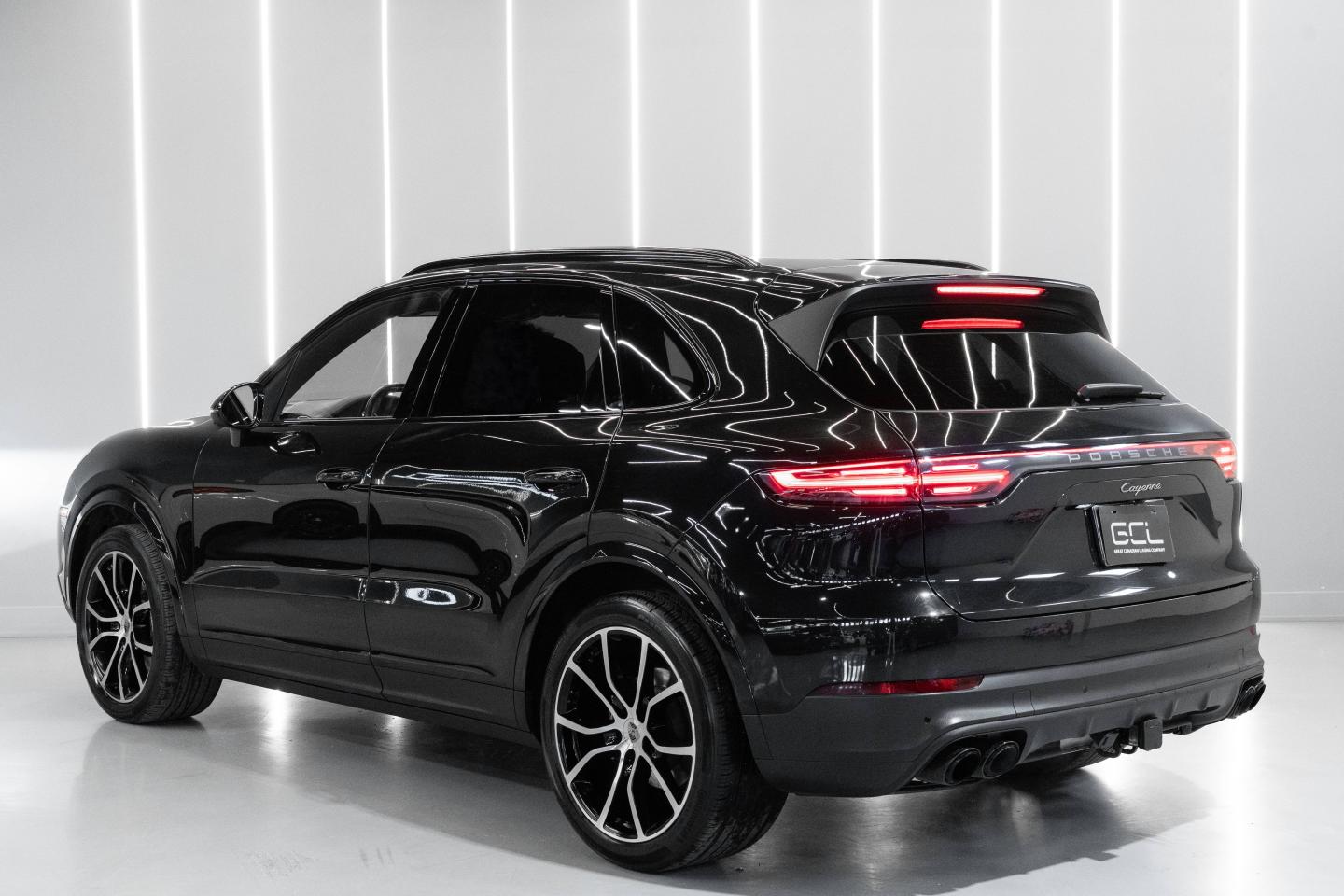 2023 Porsche Cayenne Platinum Edition - 6