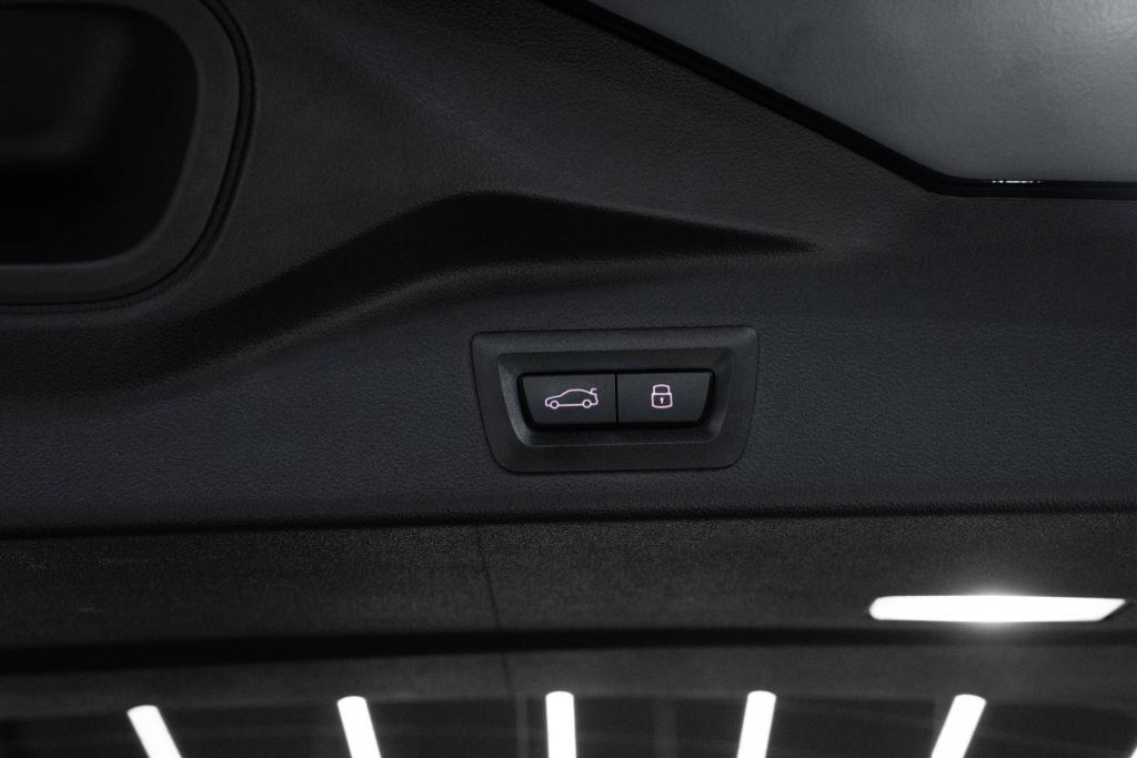 2025 宝马 X5 M60i xDrive - thumbnail - 16