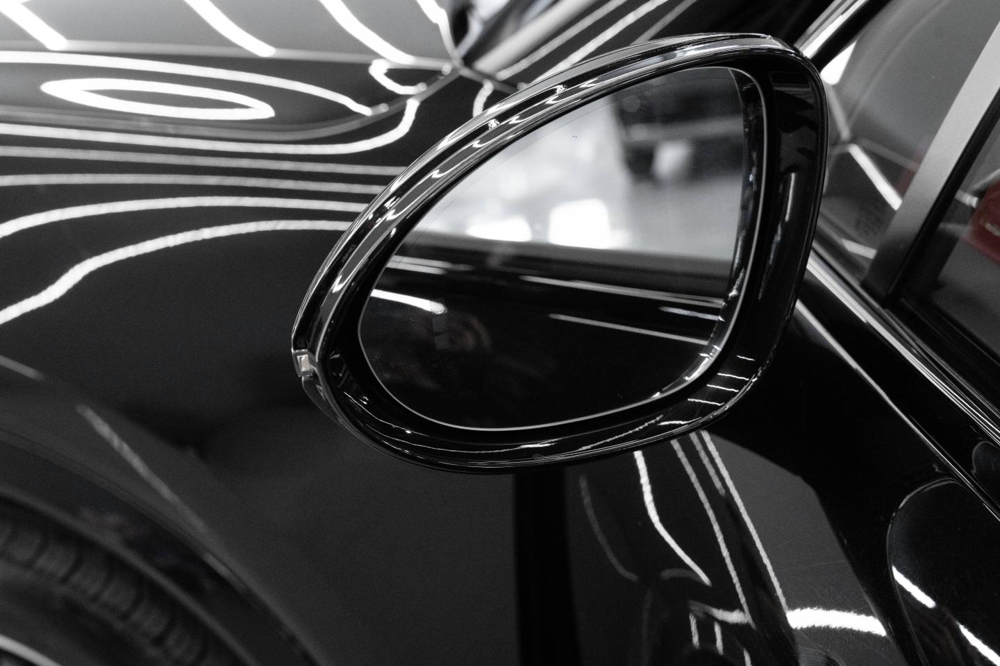 2023 Porsche Cayenne Platinum Edition - 17