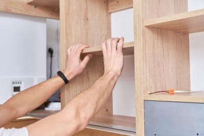 RealWoodPlus Cabinetry 提供橱柜安装业务